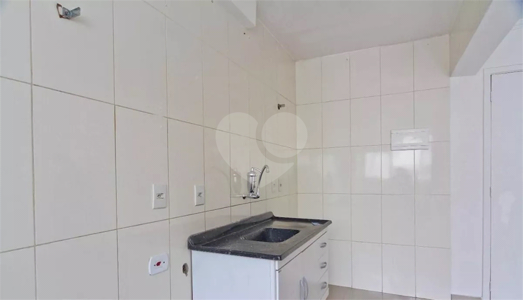 APARTAMENTO em CASA VERDE