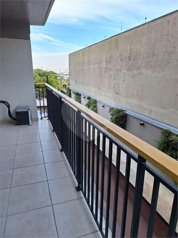 APARTAMENTO em SANTANA