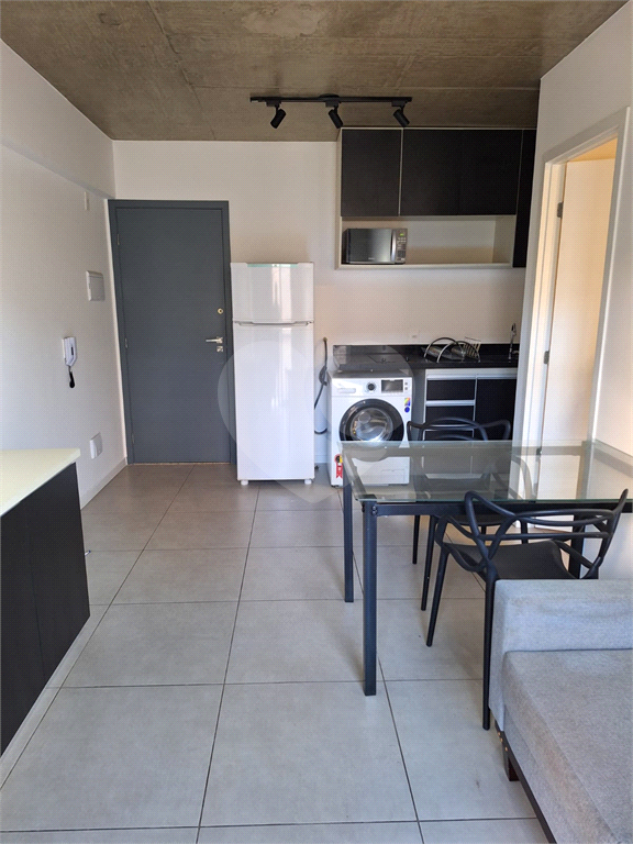APARTAMENTO em SANTANA