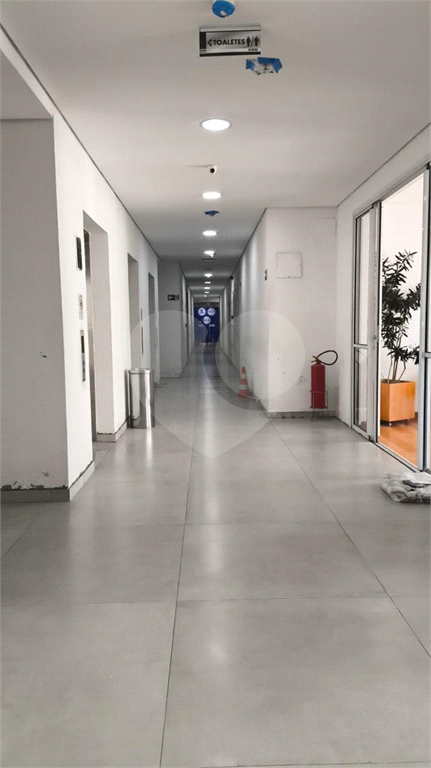 Sala comercial para Locação e Venda a 100 metros do metrô Faria Lima.