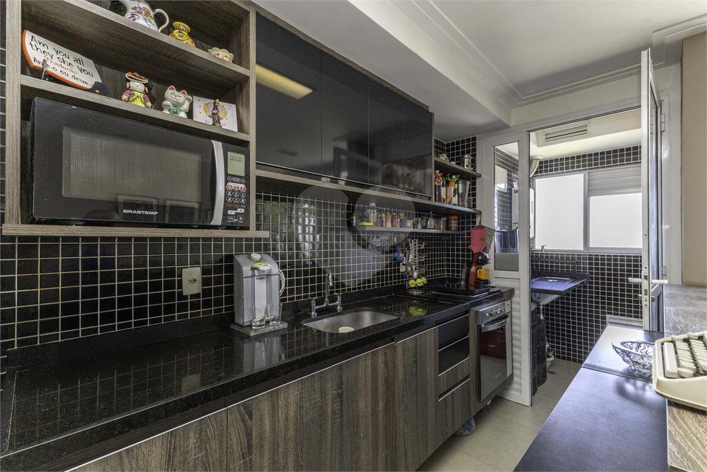 APARTAMENTO 68 m², 2 QUARTOS E 2 VAGAS NO BROOKLIN - S.P. PARA VENDA OU LOCAÇÃO