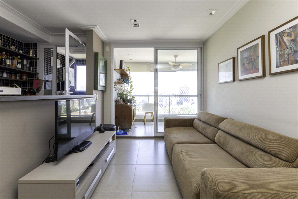 APARTAMENTO 68 m², 2 QUARTOS E 2 VAGAS NO BROOKLIN - S.P. PARA VENDA OU LOCAÇÃO
