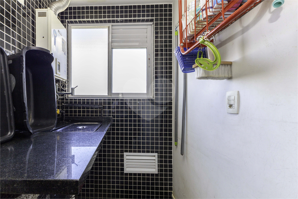 APARTAMENTO 68 m², 2 QUARTOS E 2 VAGAS NO BROOKLIN - S.P. PARA VENDA OU LOCAÇÃO