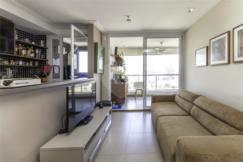 APARTAMENTO 68 m², 2 QUARTOS E 2 VAGAS NO BROOKLIN - S.P. PARA VENDA OU LOCAÇÃO