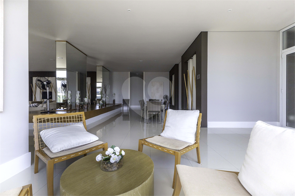 APARTAMENTO 68 m², 2 QUARTOS E 2 VAGAS NO BROOKLIN - S.P. PARA VENDA OU LOCAÇÃO