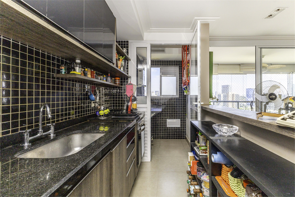 APARTAMENTO 68 m², 2 QUARTOS E 2 VAGAS NO BROOKLIN - S.P. PARA VENDA OU LOCAÇÃO