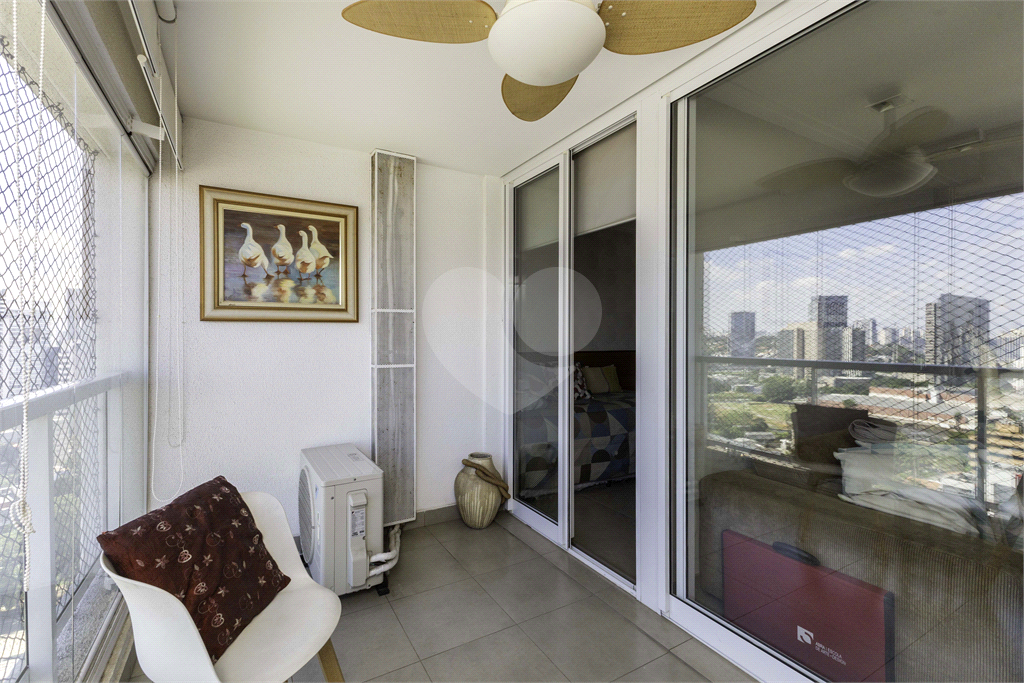 APARTAMENTO 68 m², 2 QUARTOS E 2 VAGAS NO BROOKLIN - S.P. PARA VENDA OU LOCAÇÃO