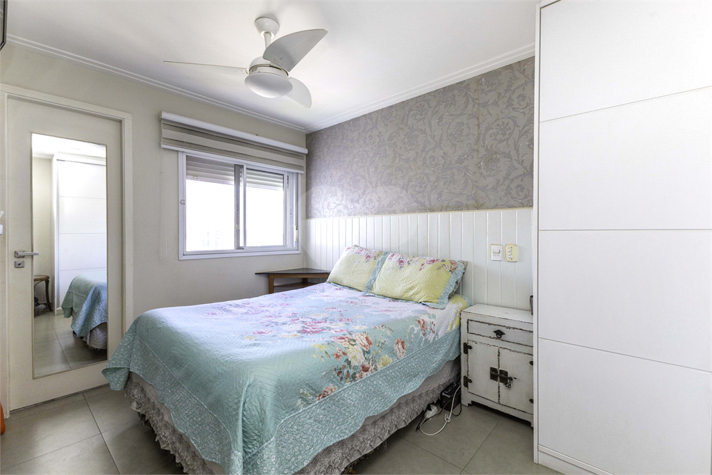 APARTAMENTO 68 m², 2 QUARTOS E 2 VAGAS NO BROOKLIN - S.P. PARA VENDA OU LOCAÇÃO