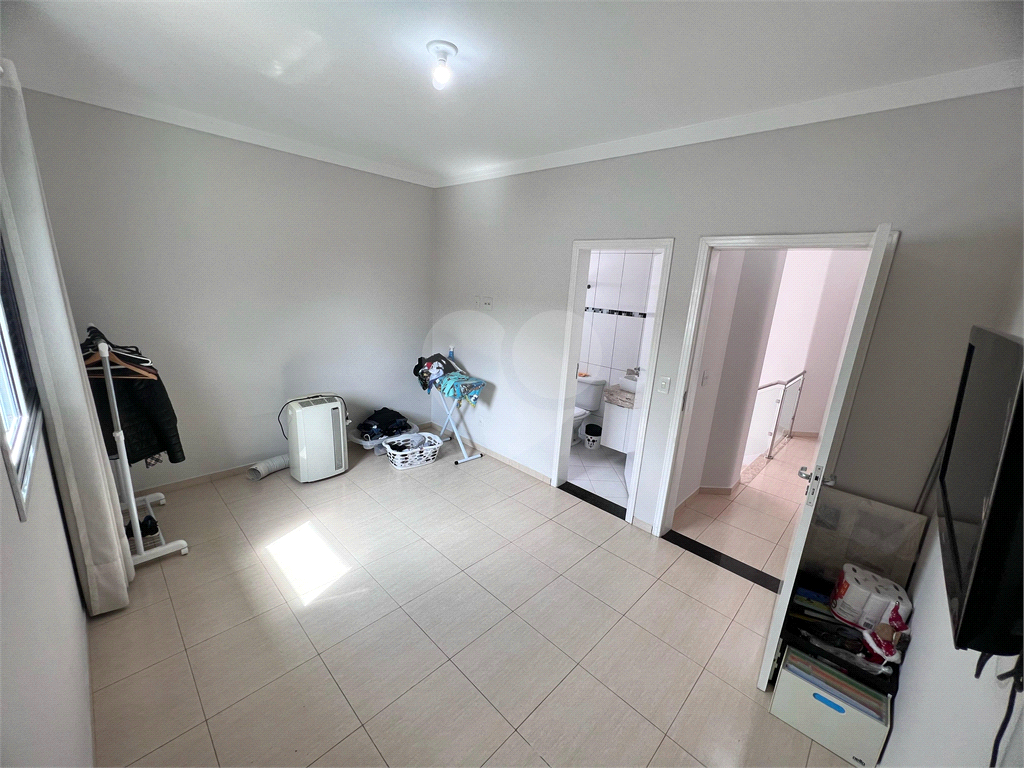SOBRADO em CONVÍVIO RESIDENCIAL SANTANA