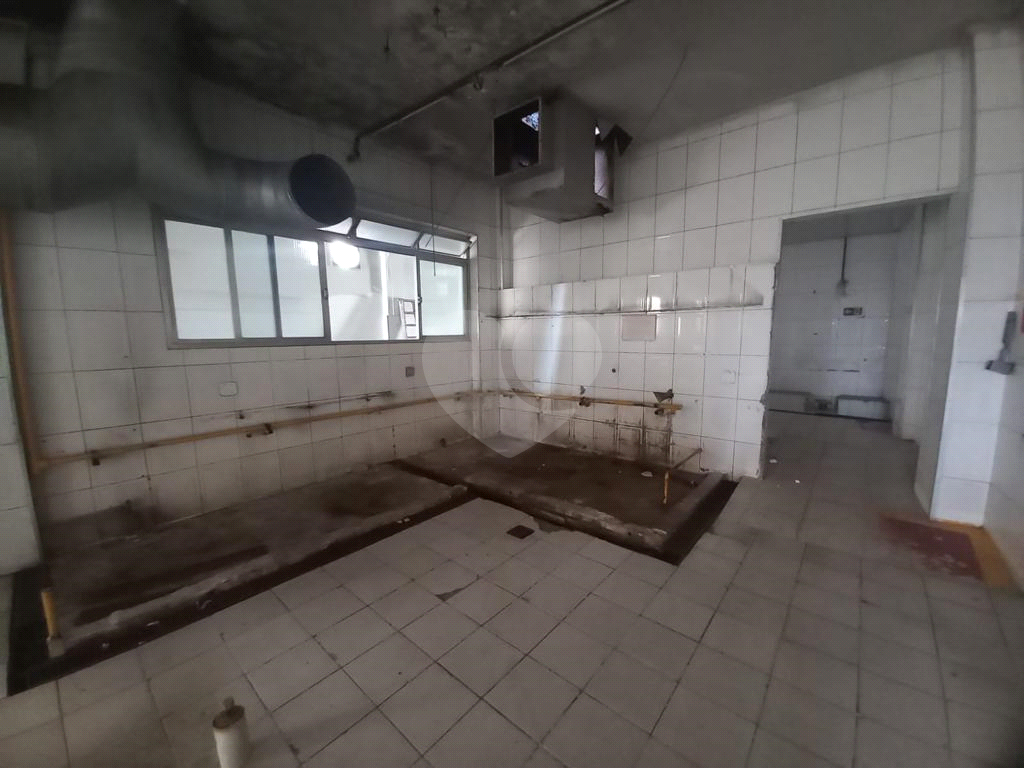 PRÉDIO INTEIRO em SACOMÃ
