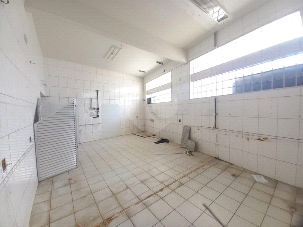 PRÉDIO INTEIRO em SACOMÃ