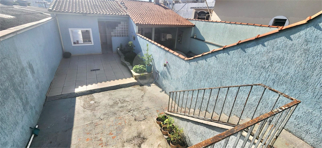 Sobrado próximo da Av. Agua Fria 3 dormitórios 1 suíte e 2 vagas 