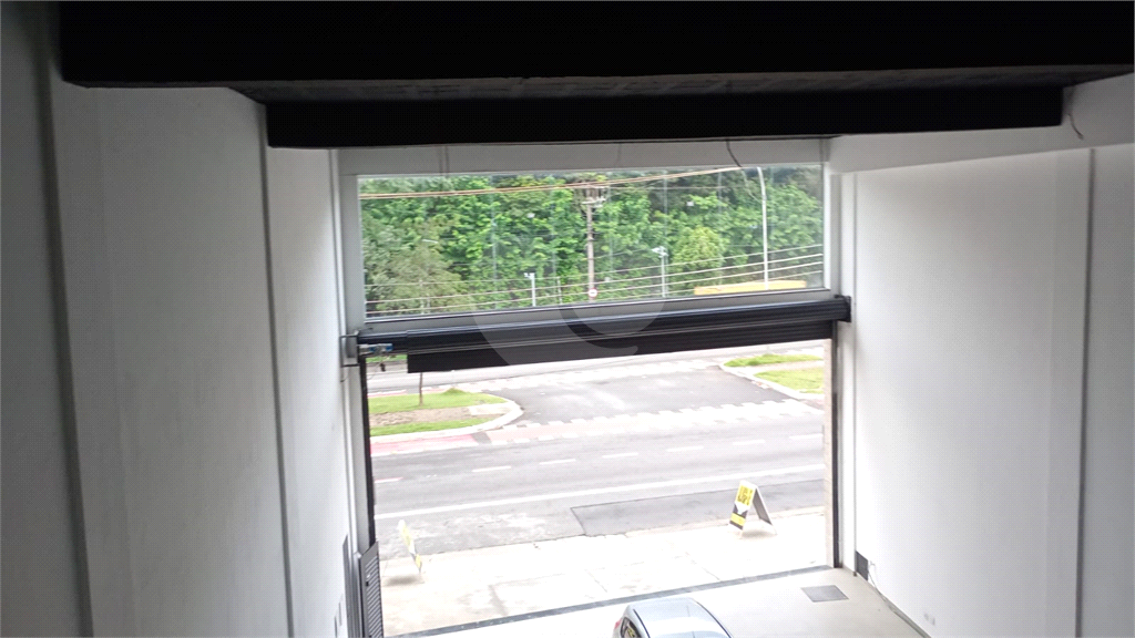 Loja Comercial de Alto Padrão para Locação na Avenida Ataliba Leonel!
