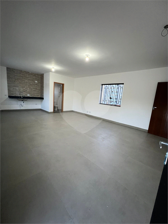 Loja Comercial de Alto Padrão para Locação na Avenida Ataliba Leonel!