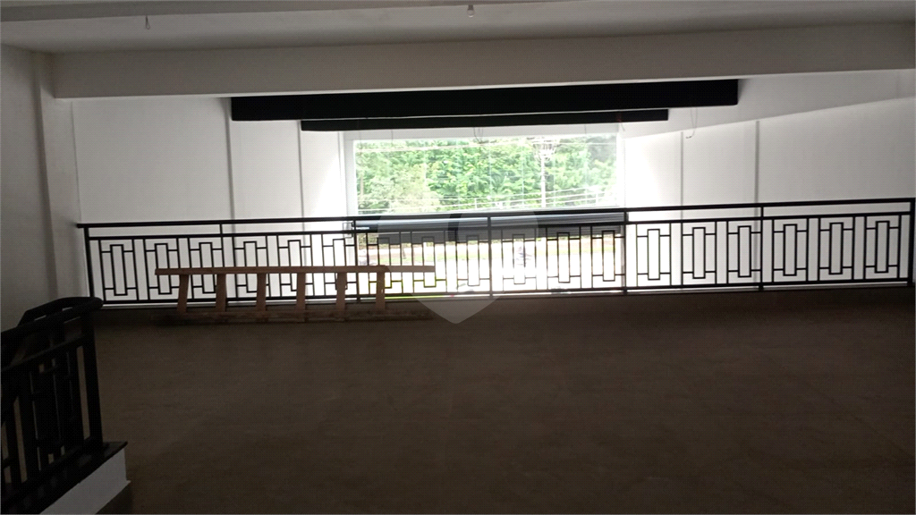 Loja Comercial de Alto Padrão para Locação na Avenida Ataliba Leonel!