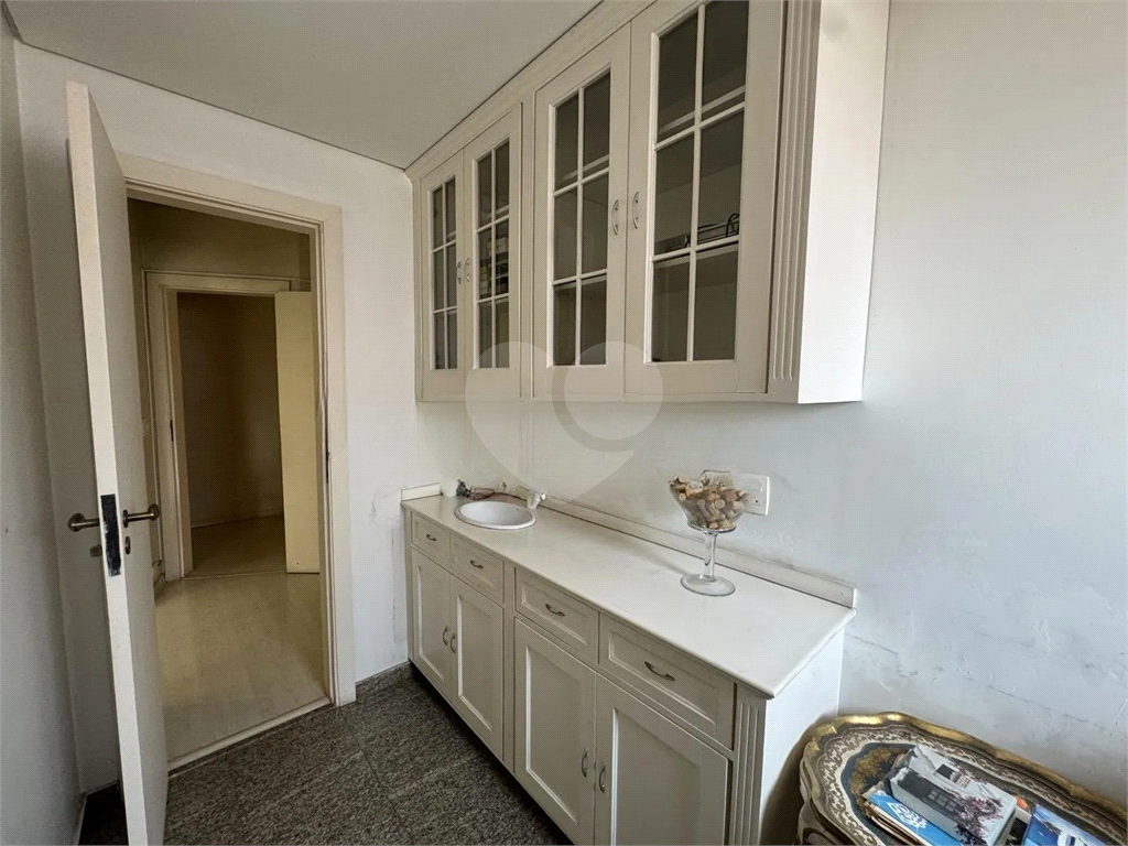 APARTAMENTO em MORUMBI