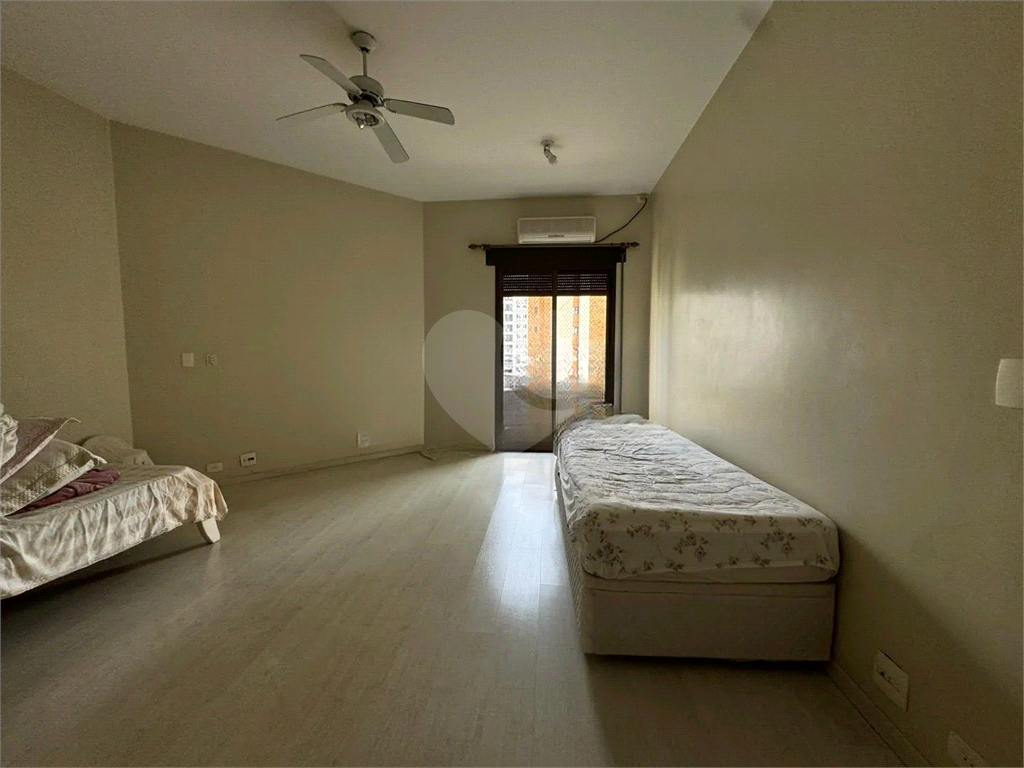 APARTAMENTO em MORUMBI