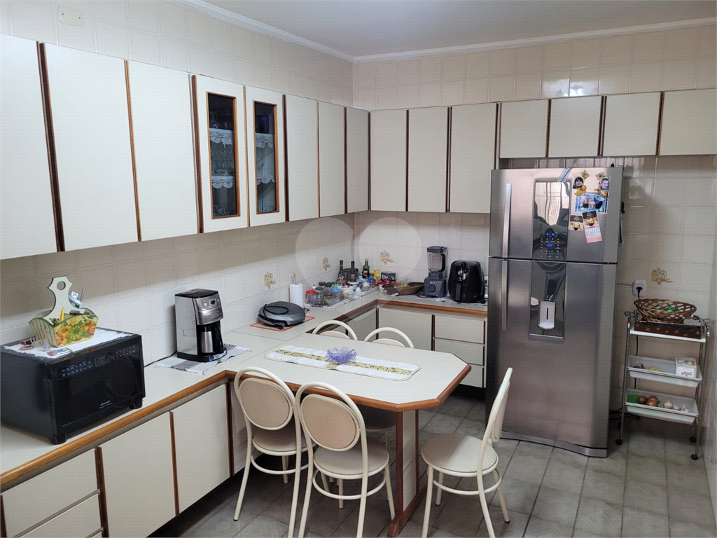 Sobrado amplo com edícula à Venda na Zona Norte 
