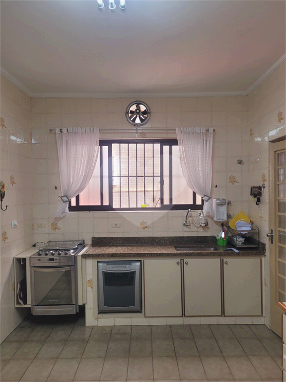 Sobrado à venda na Vila Gustavo