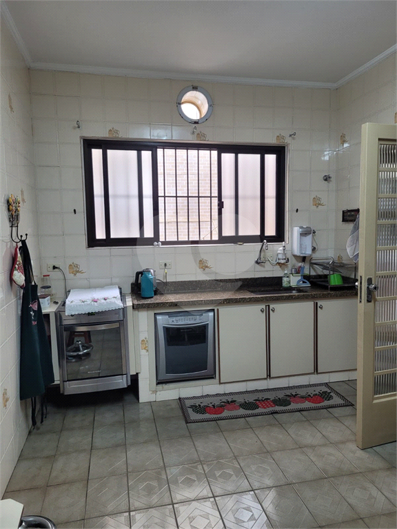 Sobrado amplo com edícula à Venda na Zona Norte 