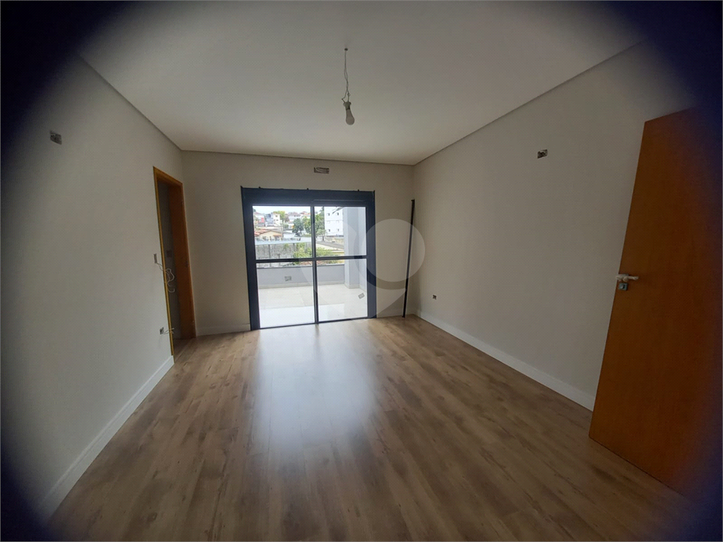 Casa Térrea Nova Alto Padrão Jd. Floresta  Com 395m² de conforto e sofisticação!