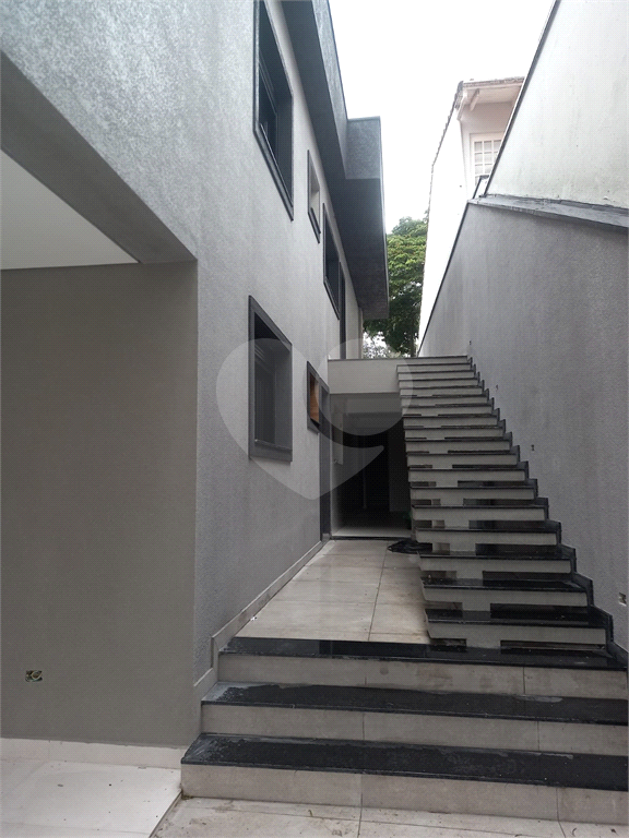 Casa Térrea Nova Alto Padrão Jd. Floresta  Com 395m² de conforto e sofisticação!