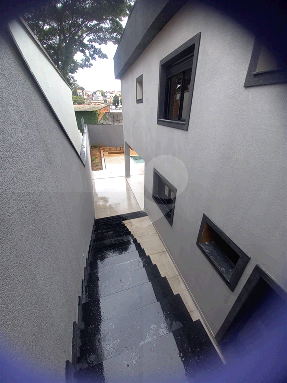Casa Térrea Nova Alto Padrão Jd. Floresta  Com 395m² de conforto e sofisticação!