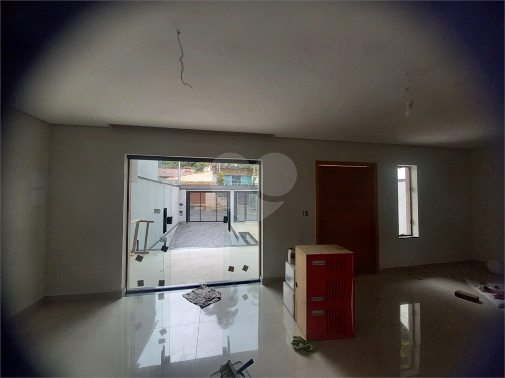 Casa Térrea Nova Alto Padrão Jd. Floresta  Com 395m² de conforto e sofisticação!