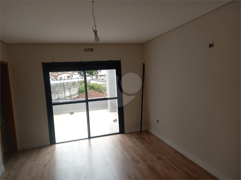Casa Térrea Nova Alto Padrão Jd. Floresta  Com 395m² de conforto e sofisticação!