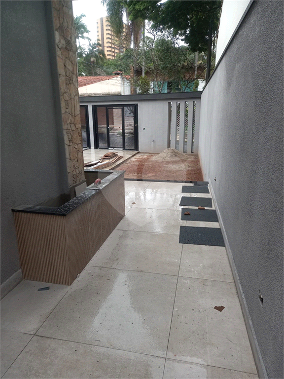 Casa Térrea Nova Alto Padrão Jd. Floresta  Com 395m² de conforto e sofisticação!
