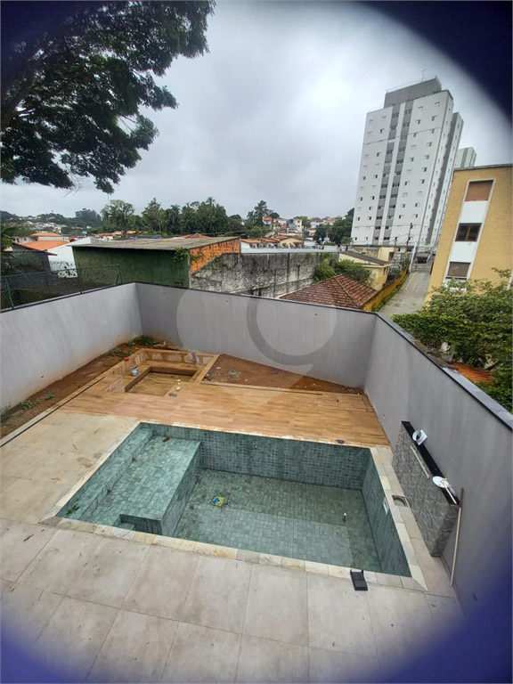 Casa Térrea Nova Alto Padrão Jd. Floresta  Com 395m² de conforto e sofisticação!