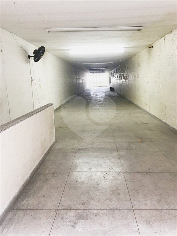 7 minutos do Metrô.