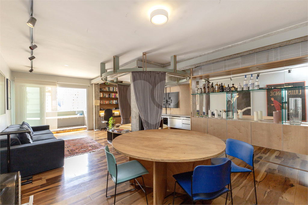 APARTAMENTO À VENDA COM 1 SUÍTE - 1 VAGA NO JARDIM AMÉRICA