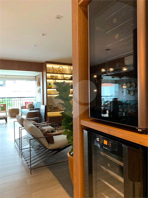APARTAMENTO em SANTANA
