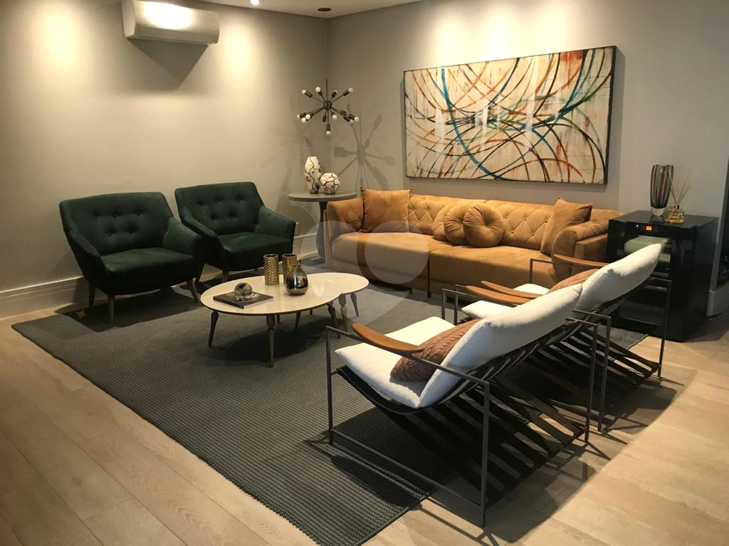 APARTAMENTO em SANTANA