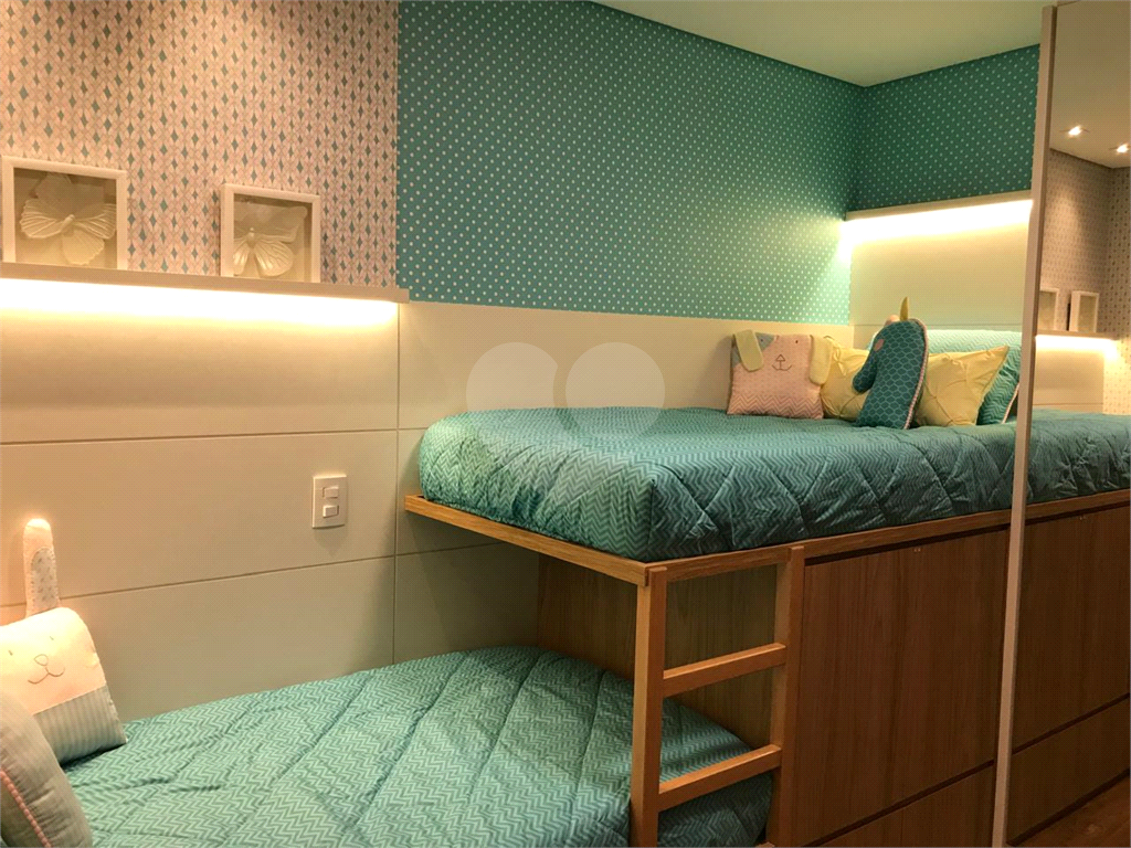 APARTAMENTO em SANTANA