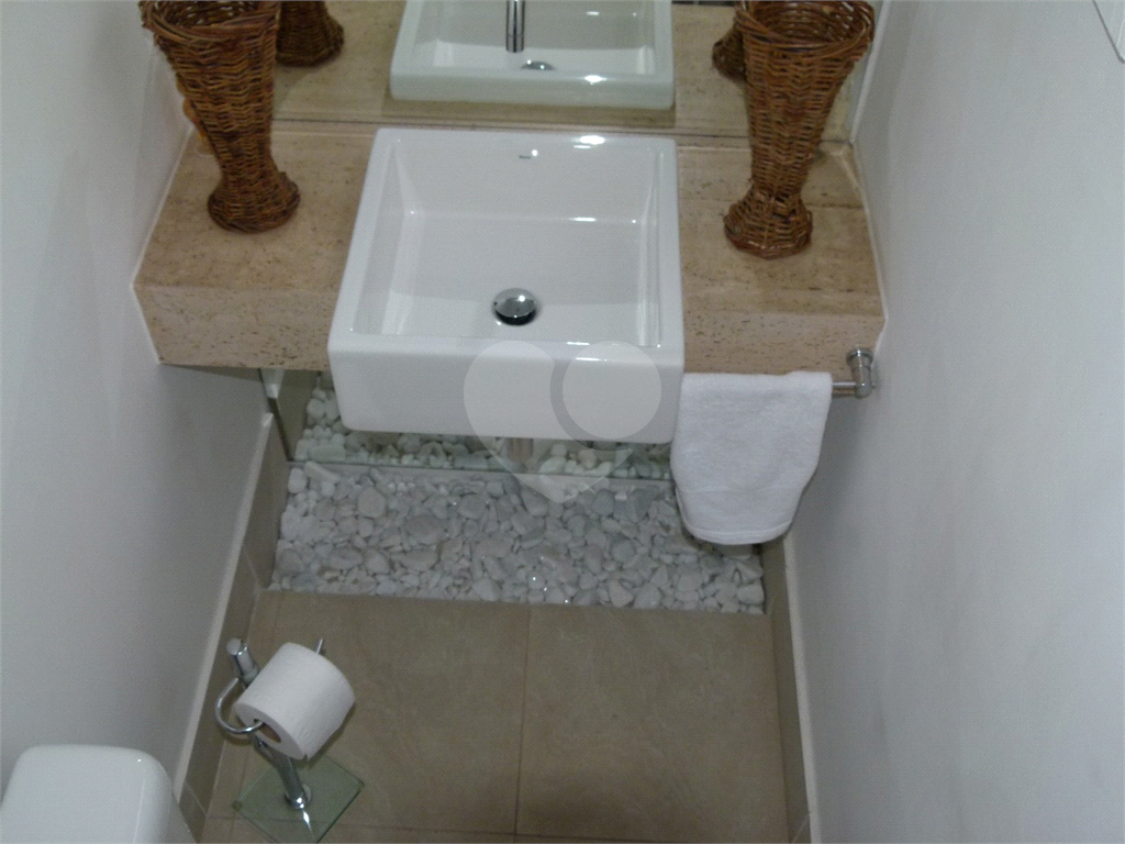 Cobertura Duplex com 126,metros quadrados próximo ao Shopping Pátio Paulista.