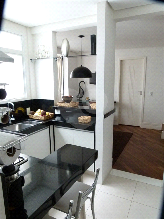 Cobertura Duplex com 126,metros quadrados próximo ao Shopping Pátio Paulista.