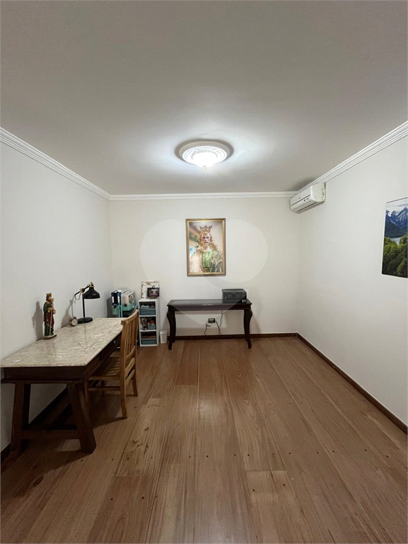 Casa de Condomínio à venda, 224m² - Foto 11