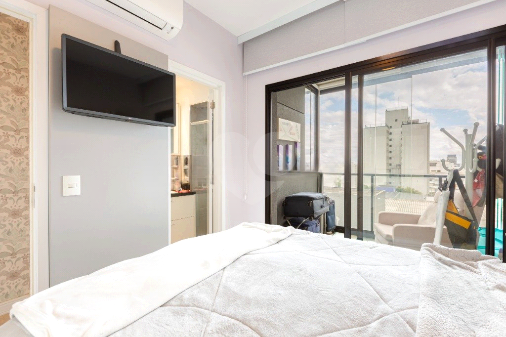 Venda de Apartamento 118M² em Pinheiros | 3 Dormitório, 1 Suíte, 3 vagas