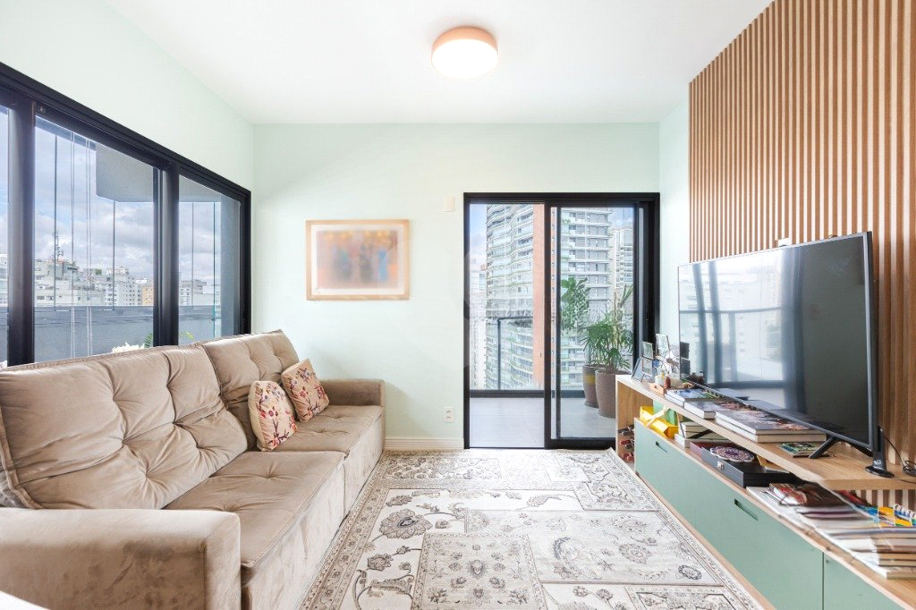 Venda de Apartamento 118M² em Pinheiros | 3 Dormitório, 1 Suíte, 3 vagas