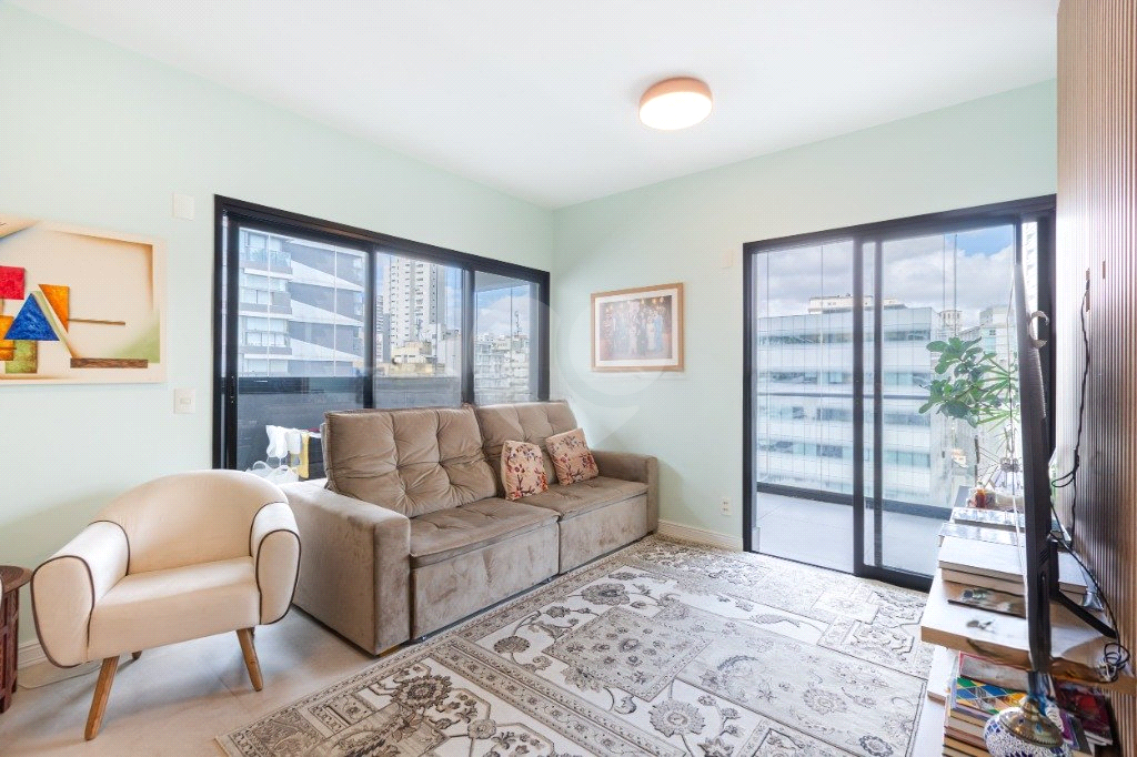 Venda de Apartamento 118M² em Pinheiros | 3 Dormitório, 1 Suíte, 3 vagas