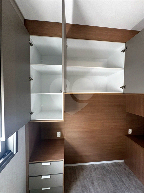  Apartamento Condomínio Setin Midtown Barra Funda 2 dormitórios (1 suíte), 2 Banheiros e 1 Vaga 