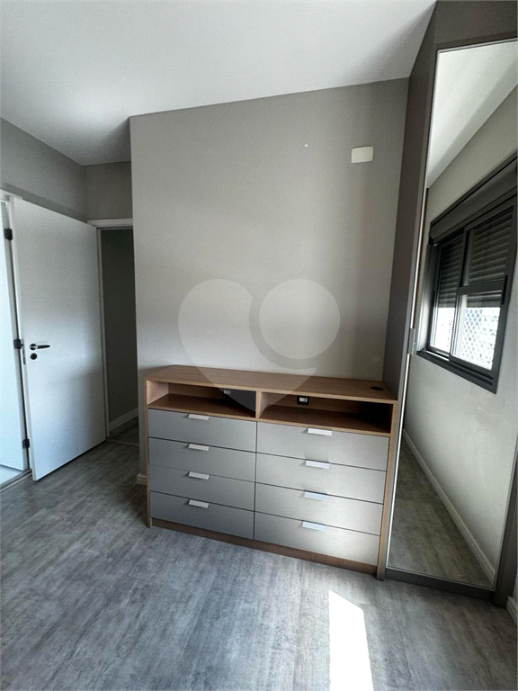  Apartamento Condomínio Setin Midtown Barra Funda 2 dormitórios (1 suíte), 2 Banheiros e 1 Vaga 