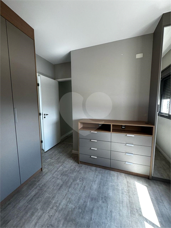  Apartamento Condomínio Setin Midtown Barra Funda 2 dormitórios (1 suíte), 2 Banheiros e 1 Vaga 