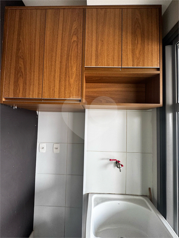  Apartamento Condomínio Setin Midtown Barra Funda 2 dormitórios (1 suíte), 2 Banheiros e 1 Vaga 