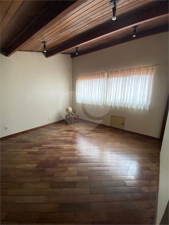 Casa a venda | 200m² | 3 Dormitórios (1 suite) 6 vagas de garagem na Vila Guilheerme