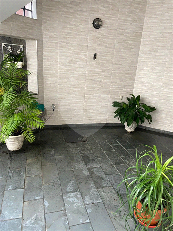 Casa a venda | 200m² | 3 Dormitórios (1 suite) 6 vagas de garagem na Vila Guilheerme