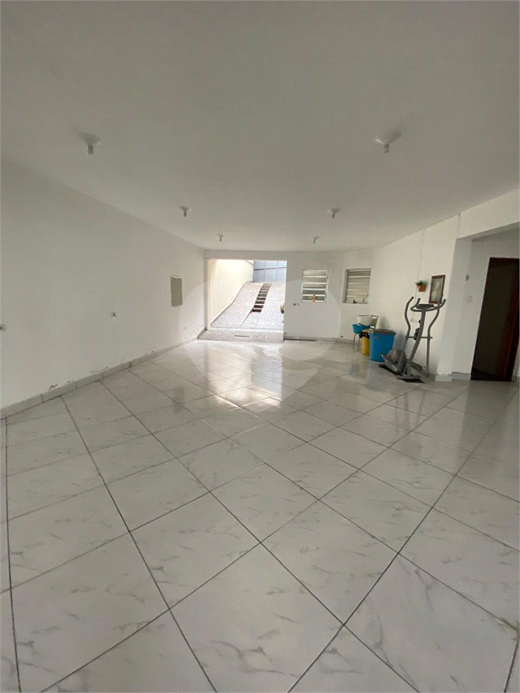 Casa a venda | 200m² | 3 Dormitórios (1 suite) 6 vagas de garagem na Vila Guilheerme