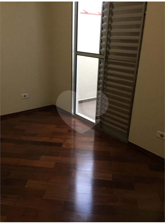 Casa a venda | 200m² | 3 Dormitórios (1 suite) 6 vagas de garagem na Vila Guilheerme